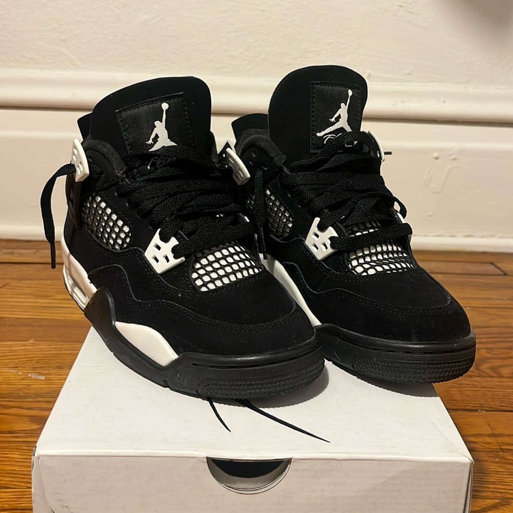 Retro jordan 4